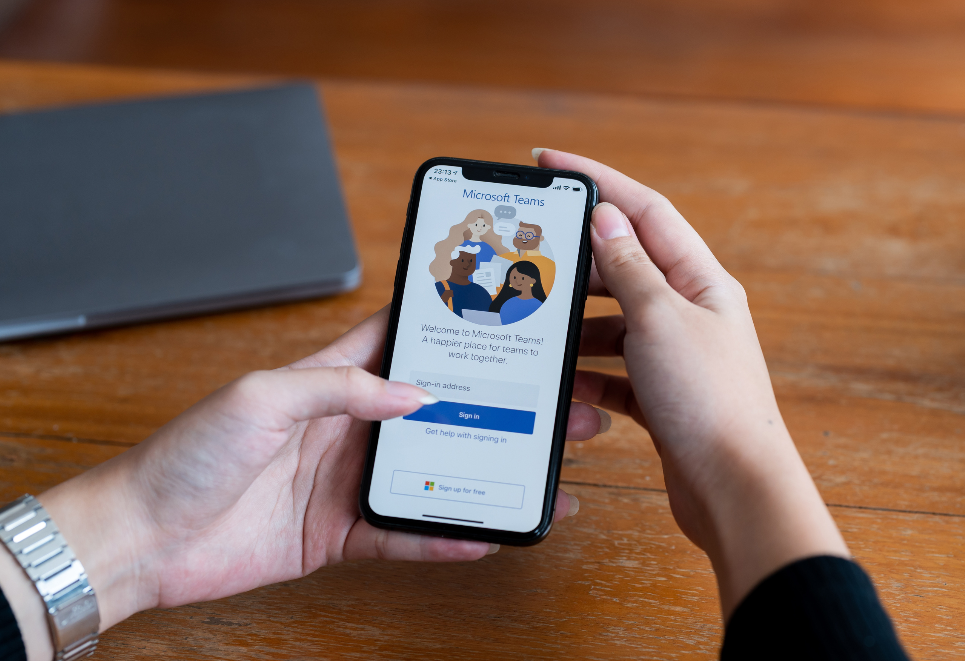 ادارة صفحات السوشيال ميديا